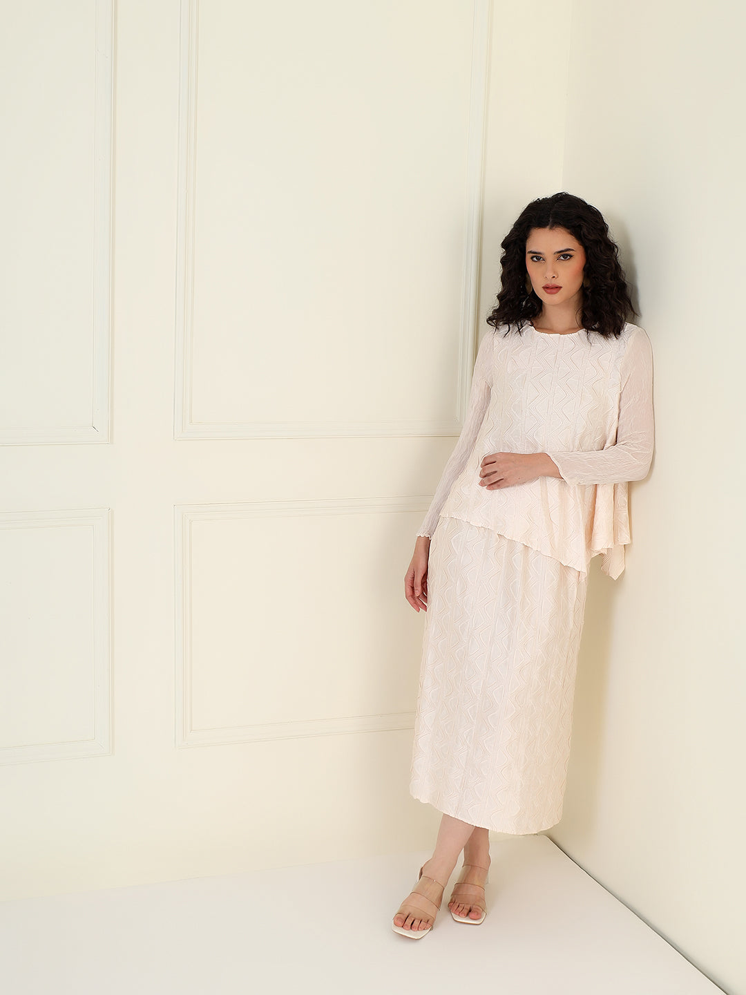 Elysia skirt set in Ivory Blush