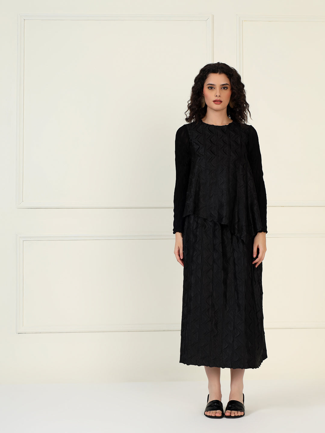 Elysia skirt set in Black