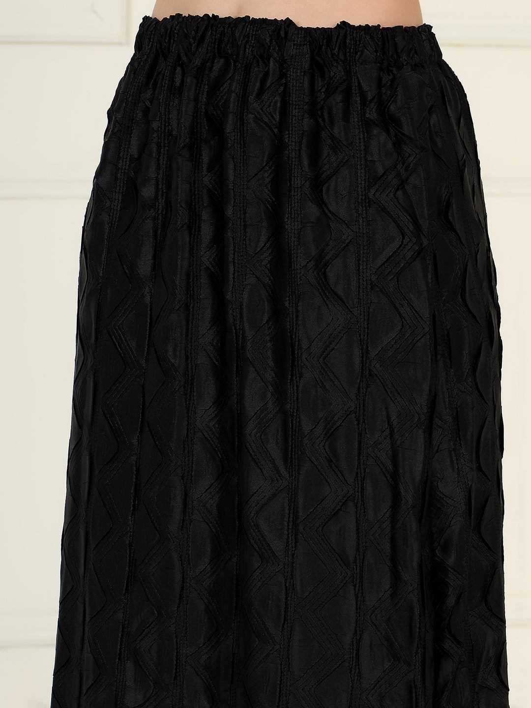 Elysia skirt set in Black