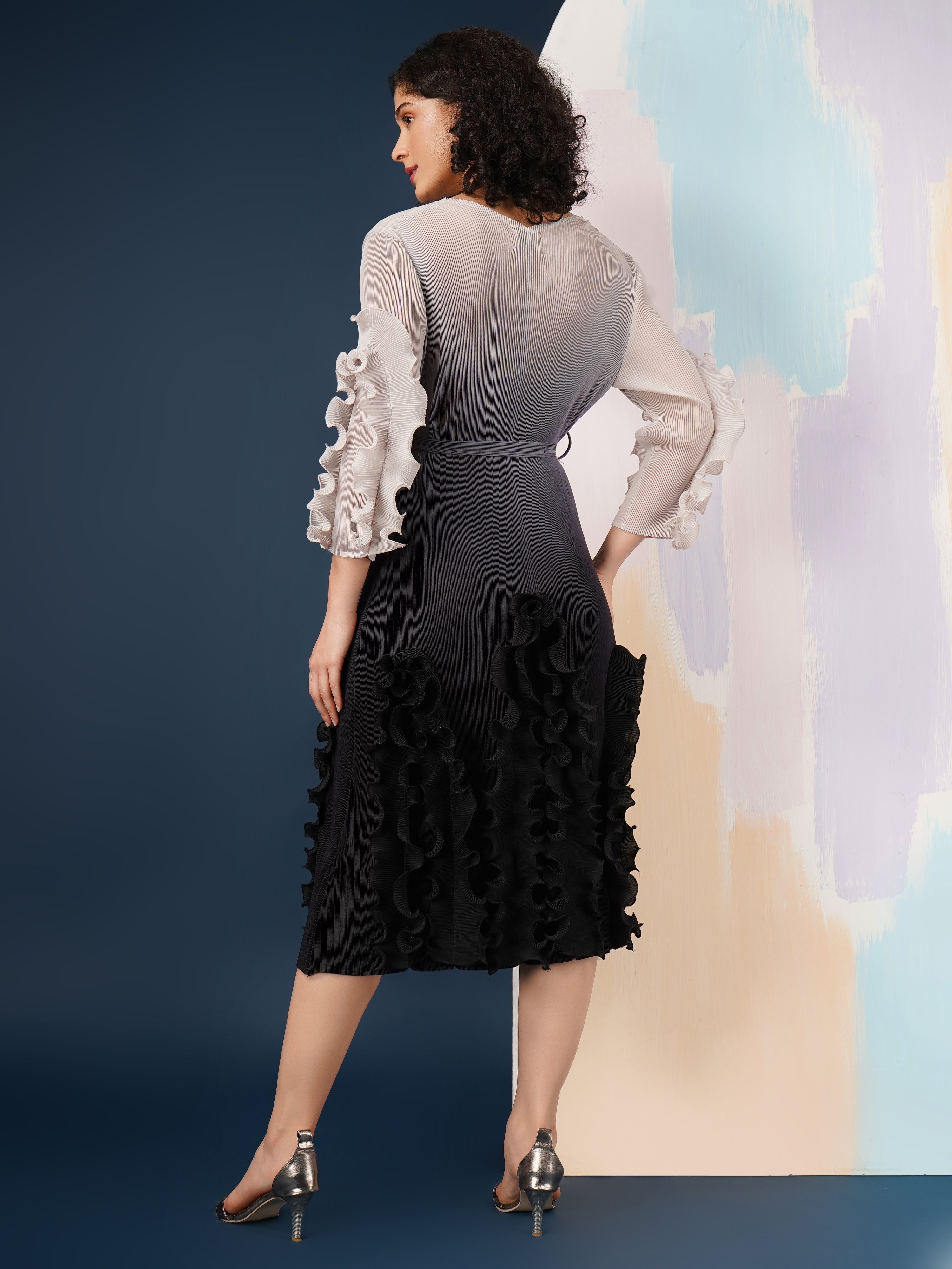 Neesa Dress